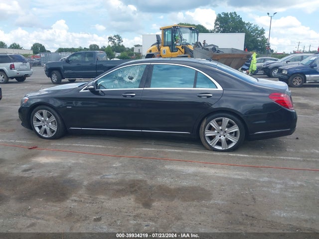 Mercedes-Benz S 550 2014 WDDUG8CB8EA008072 Image 13