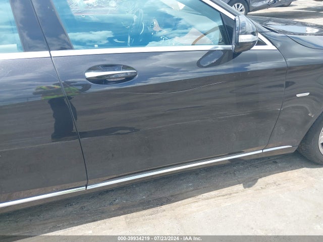 WDDUG8CB8EA008072 Mercedes-Benz S 550
