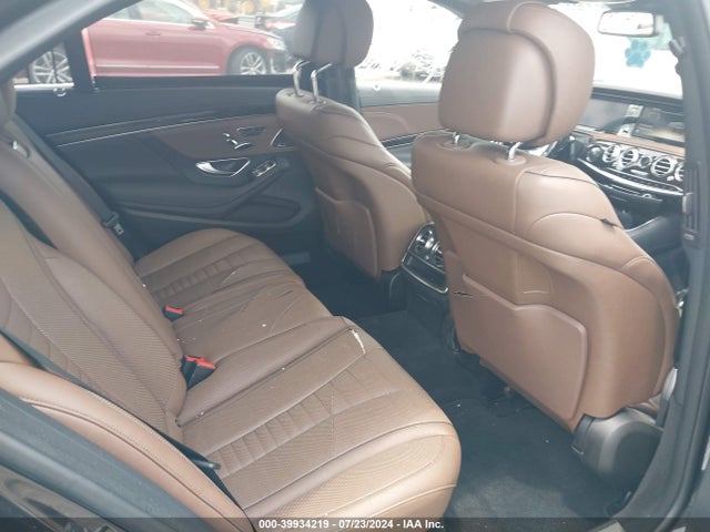 WDDUG8CB8EA008072 Mercedes-Benz S 550