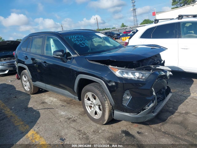 Toyota Rav4 Xle 2021 2T3W1RFV9MW113669 zdjęcie główne