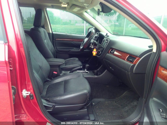 JA4JZ4AX5FZ000118 Mitsubishi OUTLANDER GT