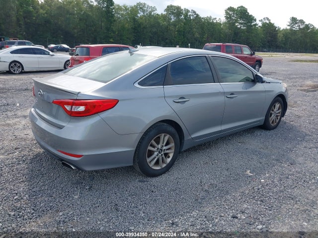 Hyundai SONATA SE 2015 5NPE24AF3FH158418 Image 4