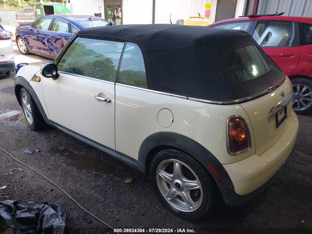 2010 MINI COOPER WMWMR3C5XATU97197 Photo 2