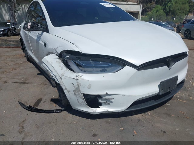Tesla MODEL X 2019 5YJXCDE29KF207773 Image 22