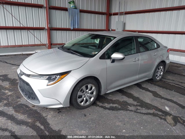 Toyota COROLLA LE 2020 5YFEPRAE1LP057091 Image 2