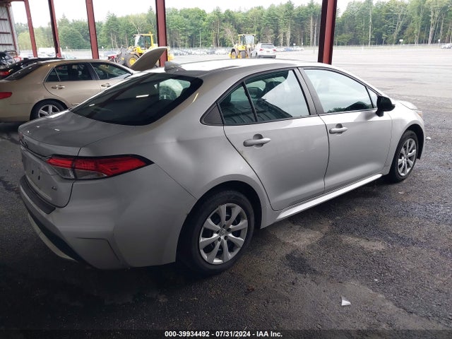 Toyota COROLLA LE 2020 5YFEPRAE1LP057091 Image 4