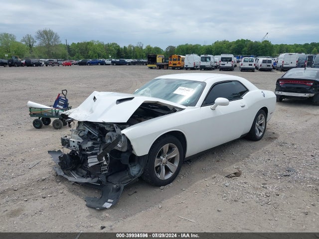 Dodge Challenger Sxt 2015 2C3CDZAG8FH774216 Image 2