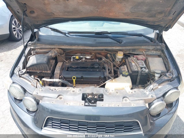 Chevrolet Sonic Ls Auto 2014 1G1JA5SHXE4227142 Image 10