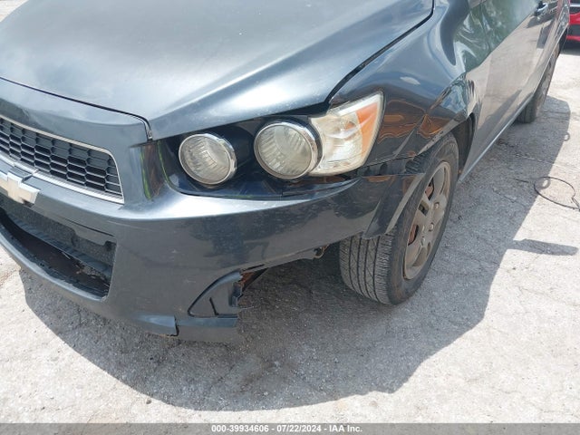 Chevrolet Sonic Ls Auto 2014 1G1JA5SHXE4227142 Image 6