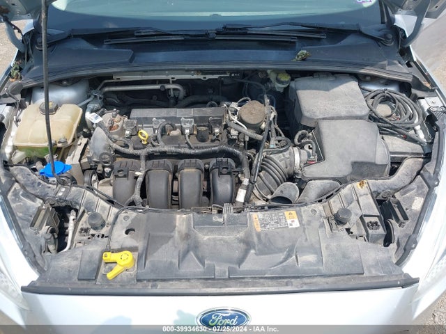 Ford FOCUS SE 2016 1FADP3F23GL317941 Image 10