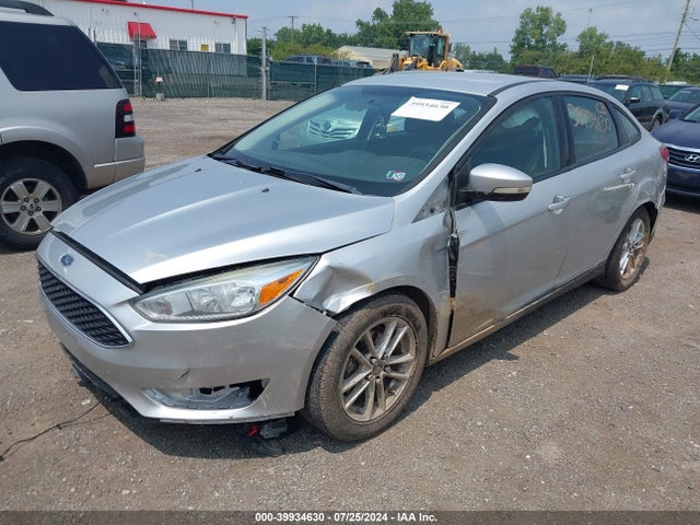 Ford FOCUS SE 2016 1FADP3F23GL317941 Image 2