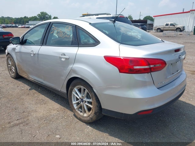 Ford FOCUS SE 2016 1FADP3F23GL317941 Image 3