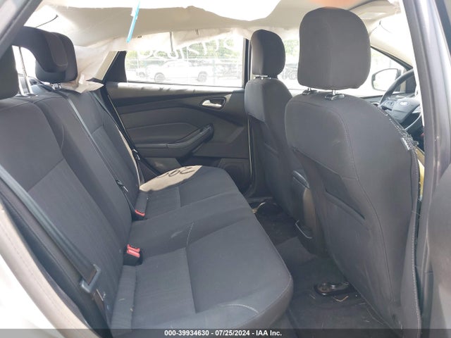 Ford FOCUS SE 2016 1FADP3F23GL317941 Image 8