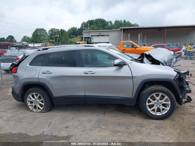 Jeep Cherokee Latitude 2016 1C4PJMCB5GW335049 Image 13
