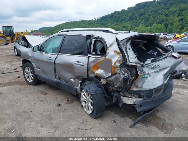 Jeep Cherokee Latitude 2016 1C4PJMCB5GW335049 Image 3