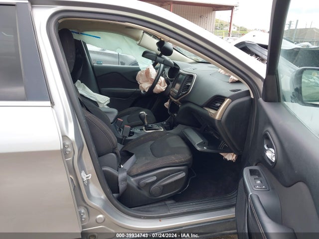 Jeep Cherokee Latitude 2016 1C4PJMCB5GW335049 Image 5
