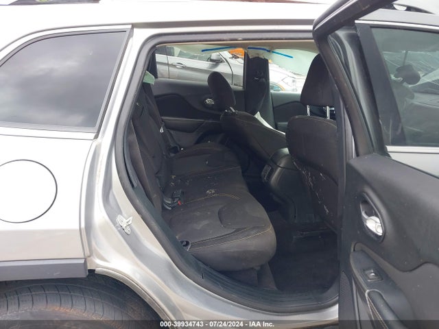 Jeep Cherokee Latitude 2016 1C4PJMCB5GW335049 Image 8