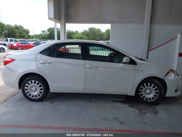 Toyota COROLLA LE 2017 5YFBURHE2HP578801 Image 13