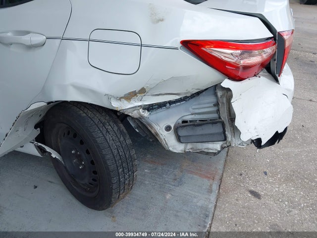 Toyota COROLLA LE 2017 5YFBURHE2HP578801 Image 6