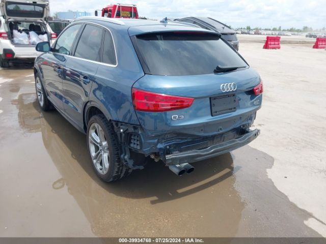 WA1JCCFS4JR029434 Audi Q3 2.0t Premium/2.0t Sport Premium