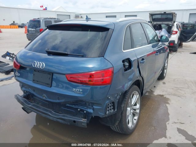 WA1JCCFS4JR029434 Audi Q3 2.0t Premium/2.0t Sport Premium