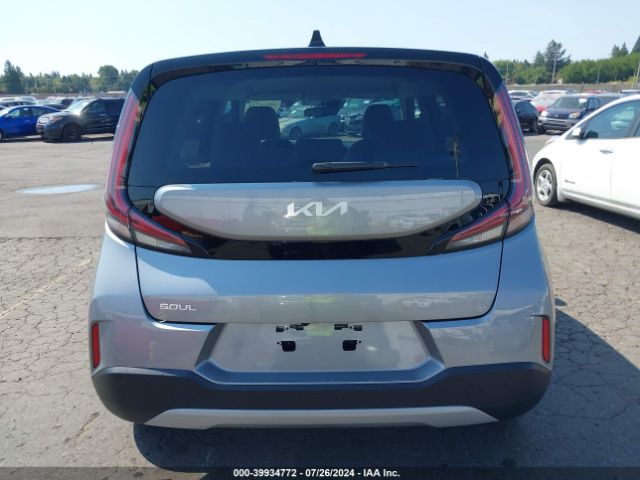 KNDJ23AU8P7881842 KIA SOUL LX