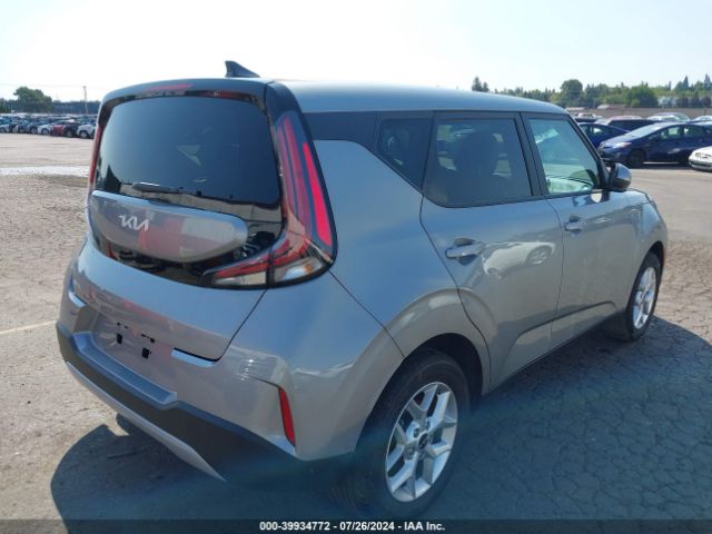 KNDJ23AU8P7881842 KIA SOUL LX
