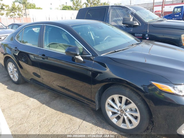 Toyota CAMRY LE 2024 4T1C11AK2RU223576 Image 13