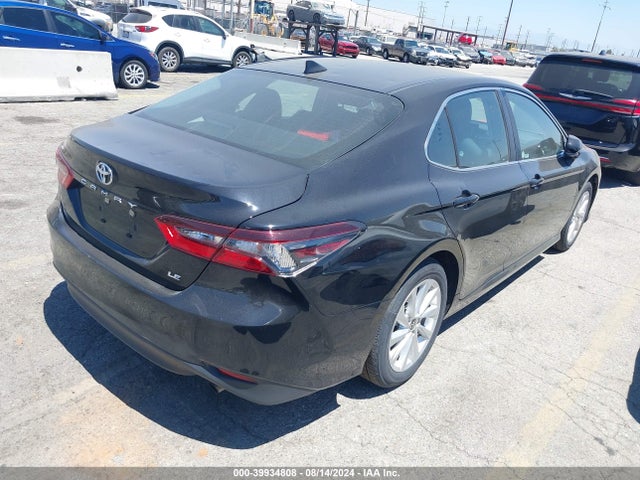 Toyota CAMRY LE 2024 4T1C11AK2RU223576 Image 4