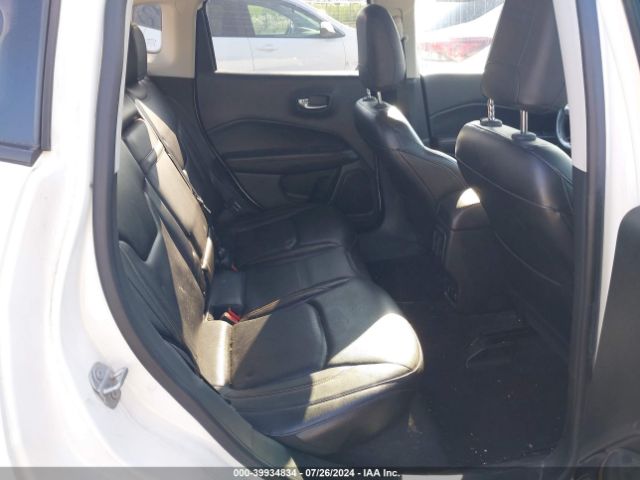 3C4NJDCB9JT330103 Jeep Compass Limited 4x4