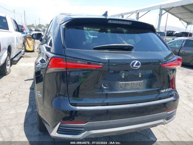 JTJBJRBZ5K2102212 Lexus NX 300H
