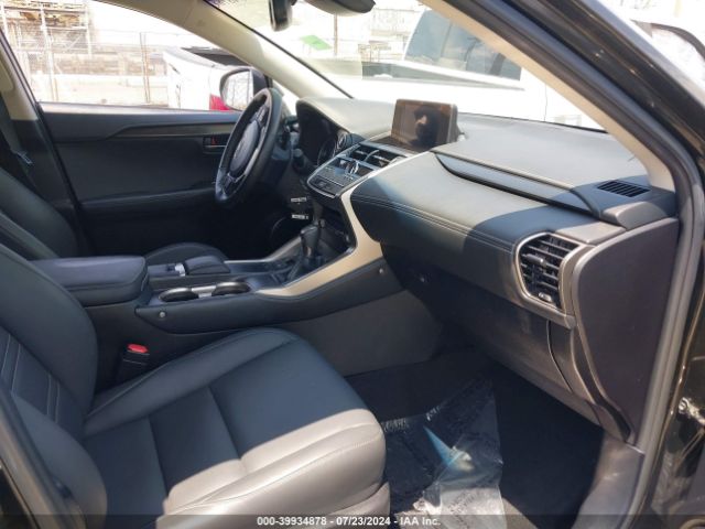 JTJBJRBZ5K2102212 Lexus NX 300H