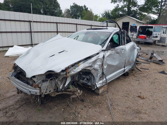 2010 JAGUAR XF SAJWA0JC2AMR49349 Photo 1