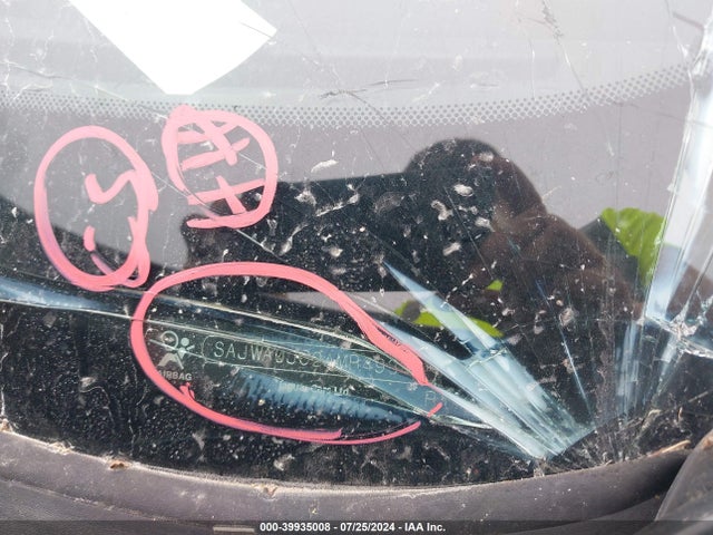 2010 JAGUAR XF SAJWA0JC2AMR49349 Photo 8