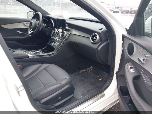 55SWF8EB1KU318374 Mercedes-Benz C 300 4matic