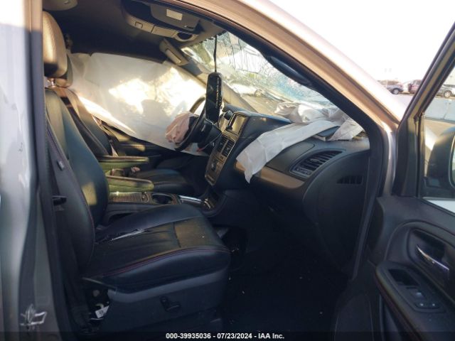 2C4RDGEG1JR175844 Dodge Grand Caravan Gt
