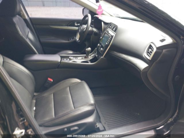 1N4AA6AP5JC400190 Nissan Maxima 3.5 Sl