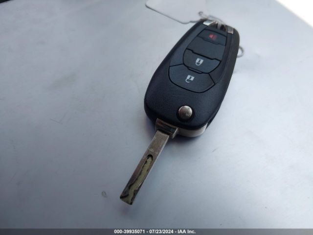 3GNCJKSB4KL303784 Chevrolet TRAX LS