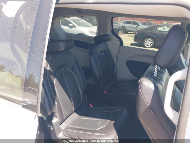 2C4RC1BG6NR170973 Chrysler Pacifica Touring L