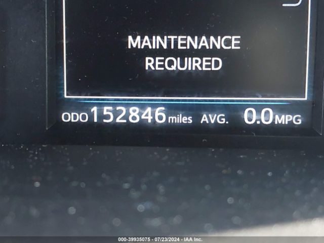 JTDZN3EU5FJ033858 Toyota Prius V Five