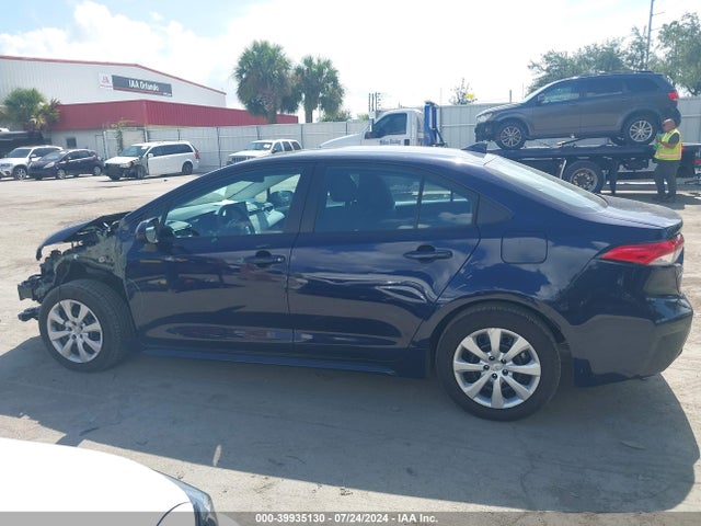 Toyota COROLLA LE 2022 5YFEPMAE1NP321397 Image 14