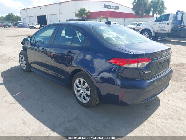 Toyota COROLLA LE 2022 5YFEPMAE1NP321397 Image 3