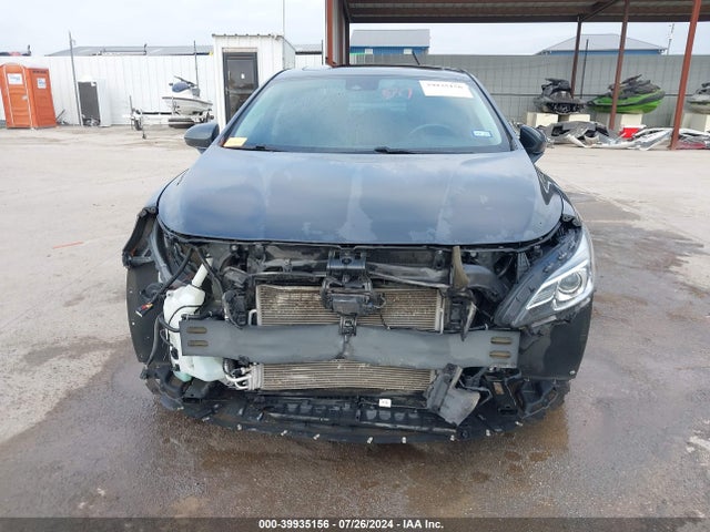 1G4ZS5SS2HU166033 Buick Lacrosse Premium
