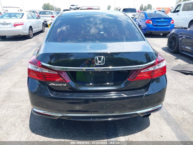 Honda ACCORD LX 2017 1HGCR2F32HA132376 Image 17