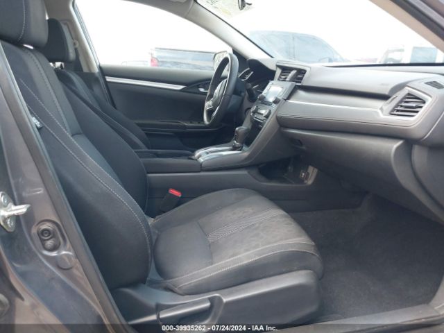 2HGFC2F66KH558458 Honda Civic Lx