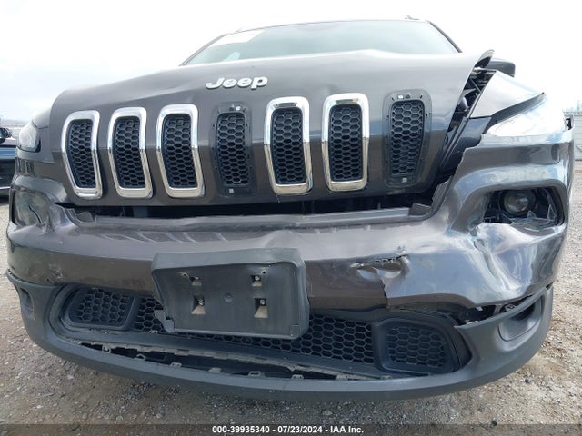 1C4PJLCB4HW517093 Jeep Cherokee Latitude Fwd