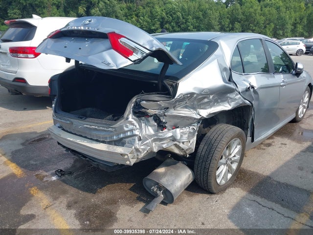 Toyota CAMRY LE 2018 4T1B11HK8JU095706 Image 6
