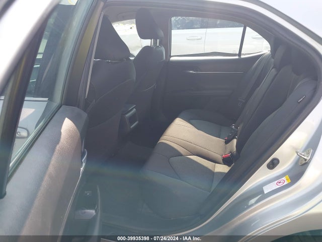Toyota CAMRY LE 2018 4T1B11HK8JU095706 Image 8