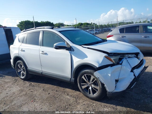 Toyota Rav4 Xle 2016 JTMWFREV6GD090842 Image 13