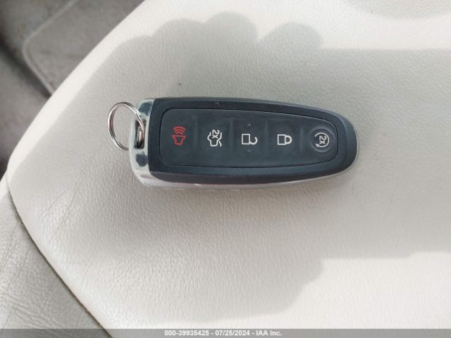 1FADP5CU5GL119900 Ford C-max Energi Sel